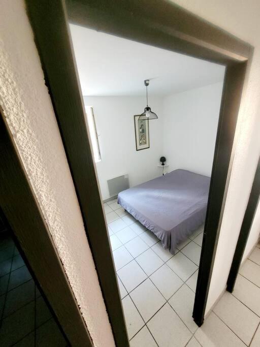 2 Centre Au Calme Apartment *